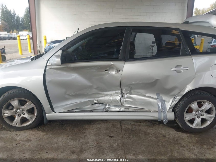 2004 Toyota Matrix Xr VIN: 2T1LR32E74C781673 Lot: 43566599