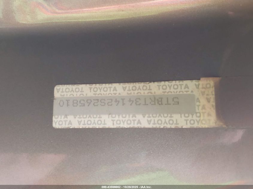 2002 Toyota Tundra Sr5 V8 VIN: 5TBRT34142S265810 Lot: 43566662