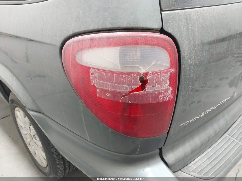 2002 Chrysler Town & Country Lx VIN: 2C4GT44L22R683572 Lot: 43566706