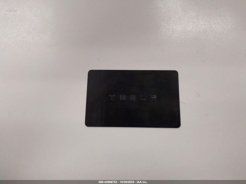 2018 Tesla Model 3 Long Range/Performance VIN: 5YJ3E1EB5JF100421 Lot: 43566752