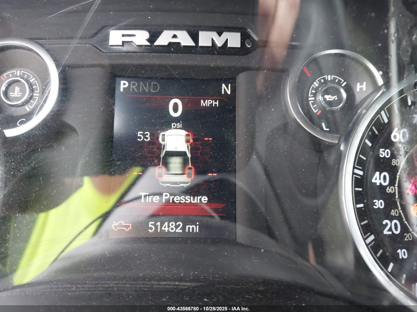 2024 Ram 2500 Big Horn 4X4 6'4 Box VIN: 3C6UR5DL4RG266355 Lot: 43566780