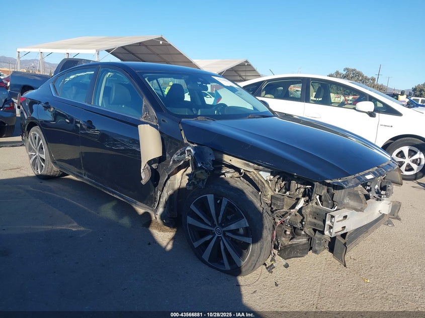 NISSAN ALTIMA SR INTELLIGENT AWD