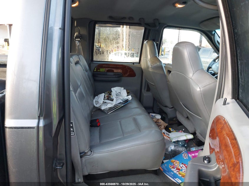 2003 Ford F-250 Lariat/Xl/Xlt VIN: 1FTNW21F33EB18716 Lot: 43566970