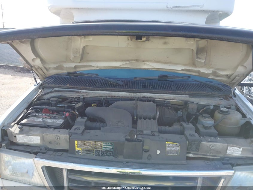 2005 Ford E-450 Cutaway Standard VIN: 1FDXE45SX5HA15627 Lot: 43566985