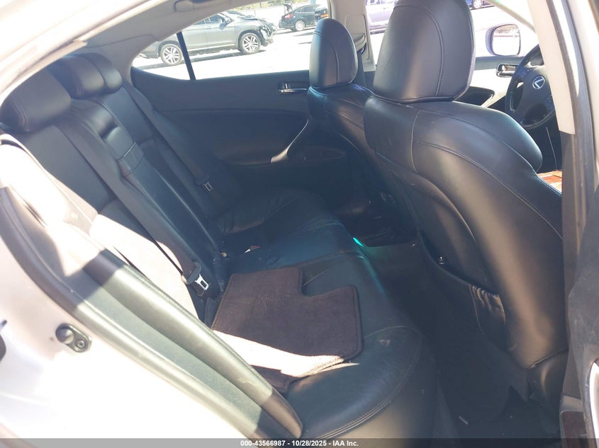 JTHBK262285073004 2008 LEXUS IS photo no. 8