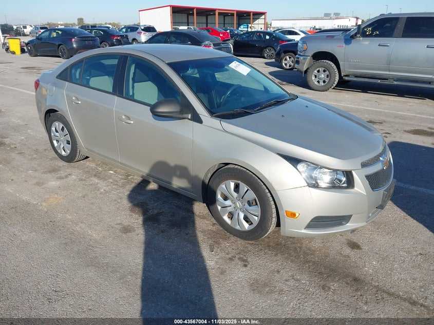 CHEVROLET CRUZE LS AUTO