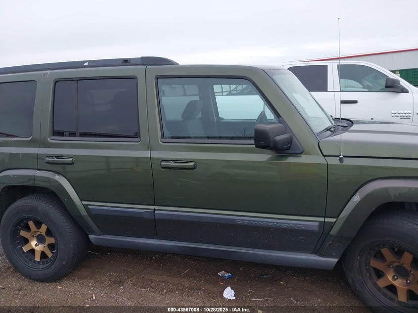 2007 Jeep Commander Sport VIN: 1J8HG48K67C626696 Lot: 43567008