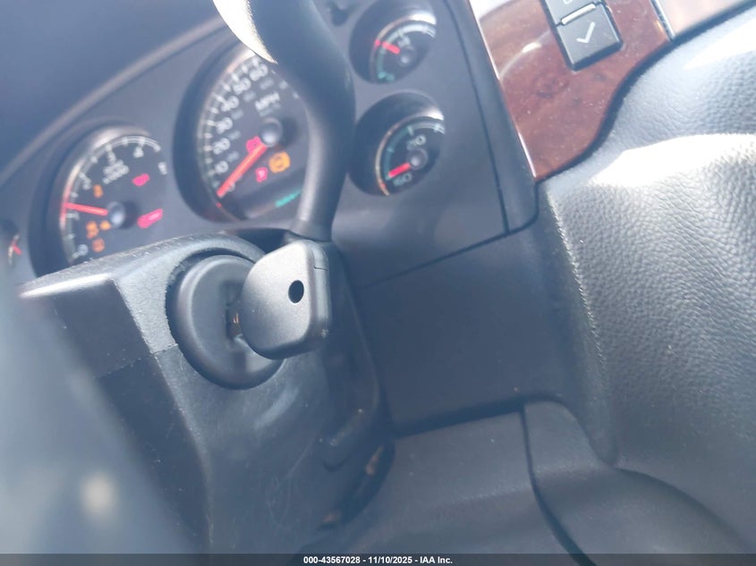 2014 GMC Yukon Xl 1500 Slt VIN: 1GKS1KE06ER105109 Lot: 43567028