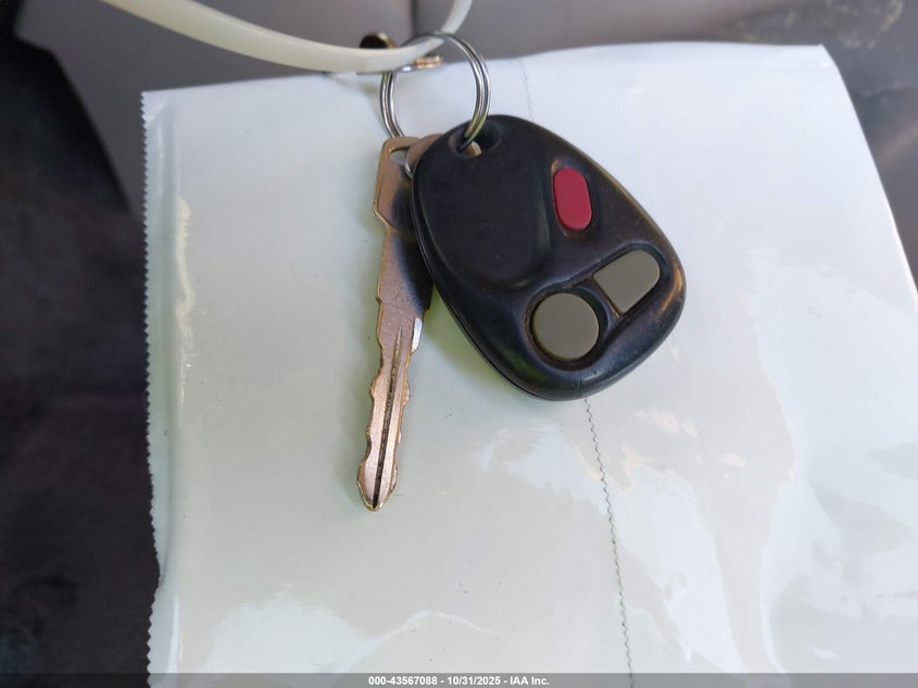 2001 GMC Yukon Sle VIN: 1GKEC13T91J144168 Lot: 43567088