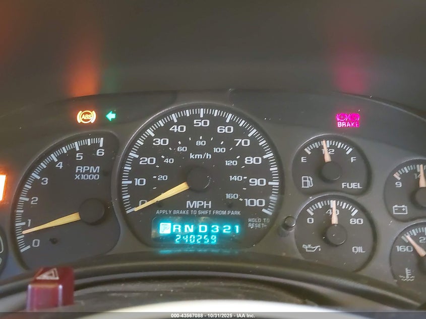 2001 GMC Yukon Sle VIN: 1GKEC13T91J144168 Lot: 43567088