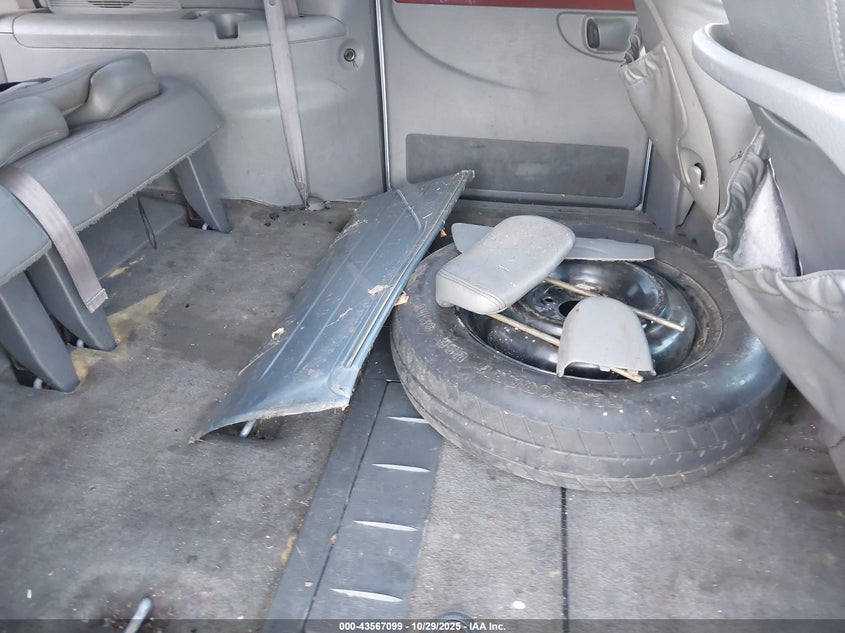 2005 Chrysler Town & Country Limited VIN: 2C4GP64L45R166472 Lot: 43567099