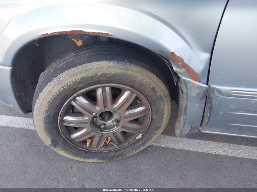 2005 Chrysler Town & Country Limited VIN: 2C4GP64L45R166472 Lot: 43567099