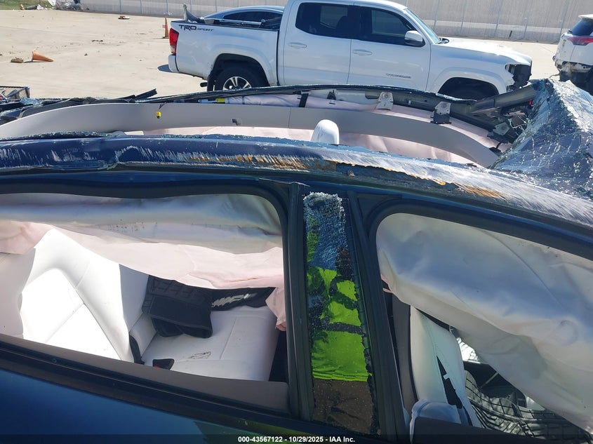 2023 Tesla Model Y Awd/Long Range Dual Motor All-Wheel Drive VIN: 7SAYGDEE1PA163262 Lot: 43567122