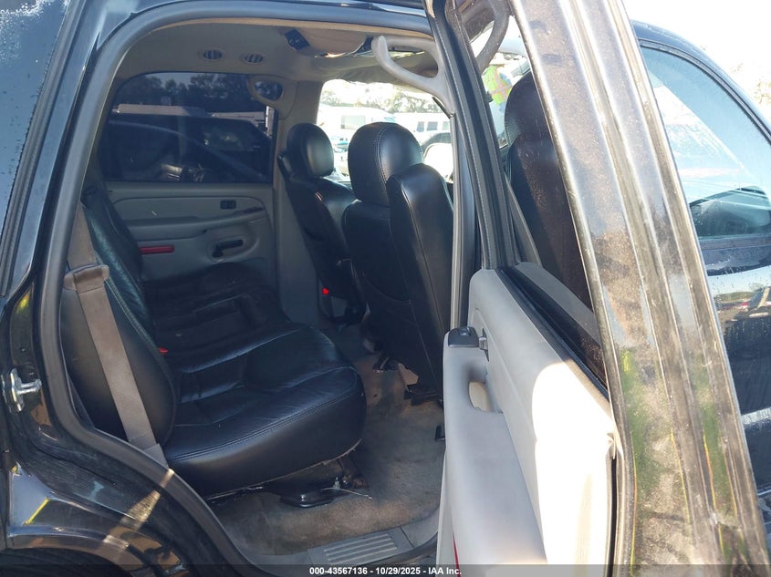 2005 Chevrolet Tahoe Ls VIN: 1GNEC13V85J176815 Lot: 43567136