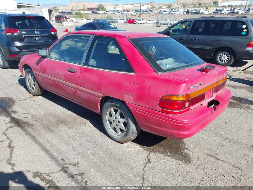 1FAPP11JXPW353480 1993 FORD ESCORT photo no. 3
