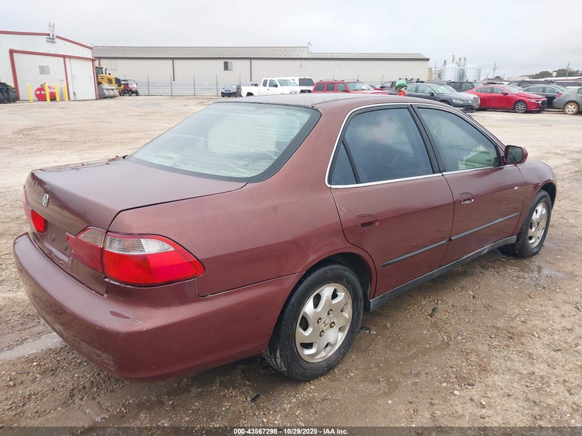 1HGCG5648XA145213 1999 HONDA ACCORD photo no. 4
