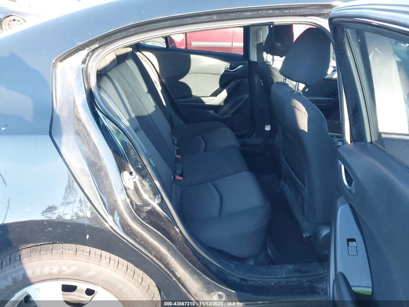 3MZBN1U76JM173220 2018 MAZDA 3 photo no. 8