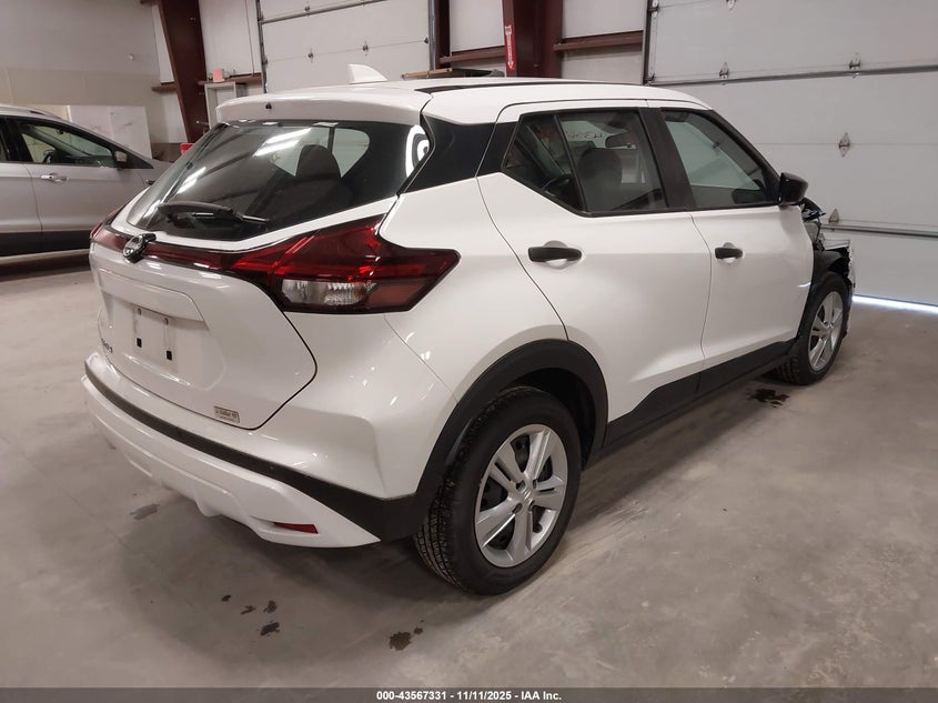 2022 Nissan Kicks S