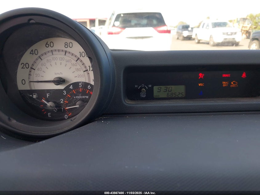 JTLKT334450211150 2005 SCION XB photo no. 7