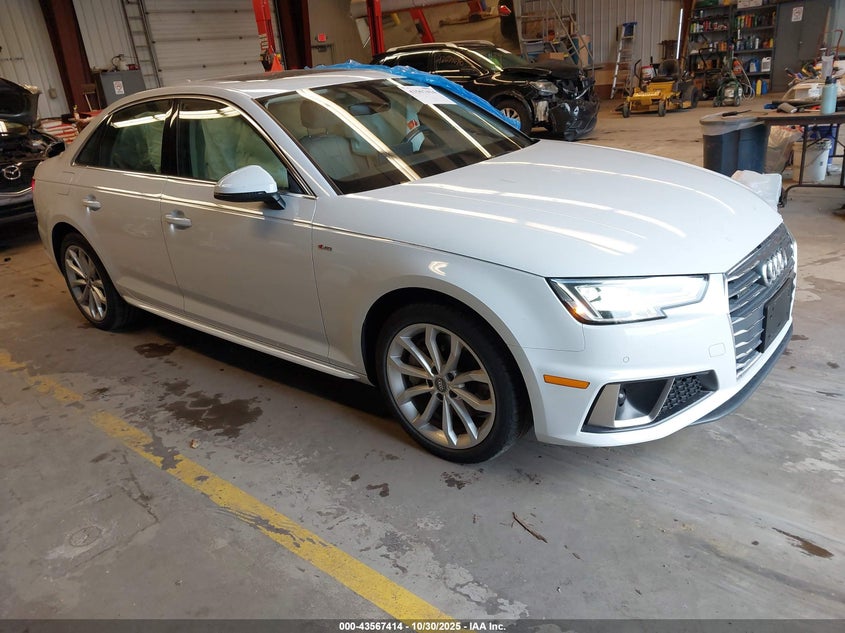 AUDI A4 45 PREMIUM