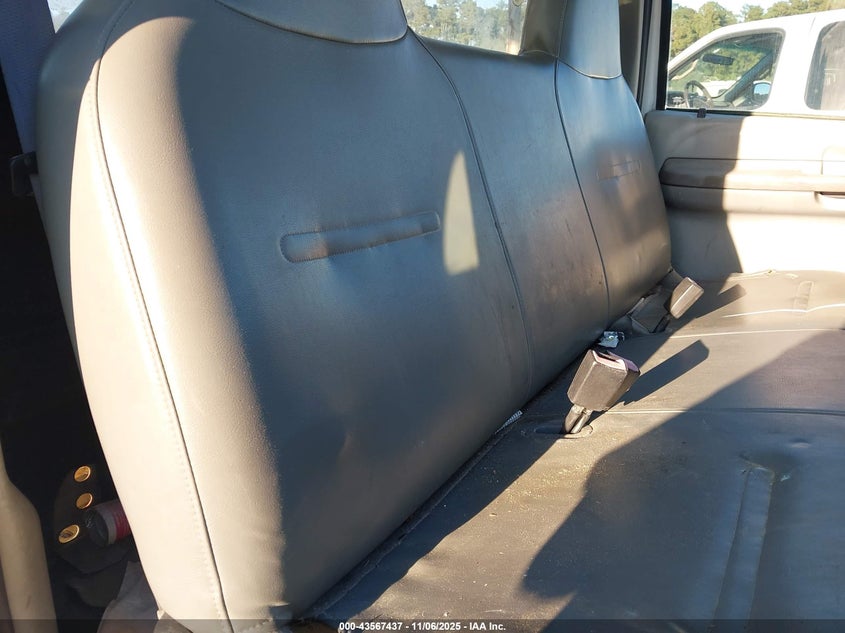 1FTNF21L43ED58590 2003 FORD F250 photo no. 8