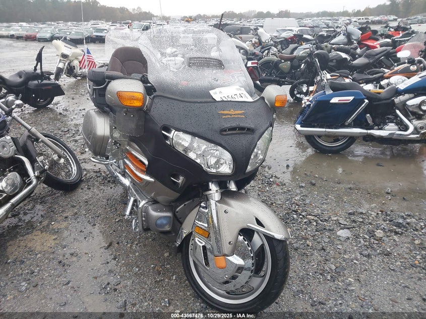 1HFSC470X3A209487 2003 Honda Gl1800 auction photo 1