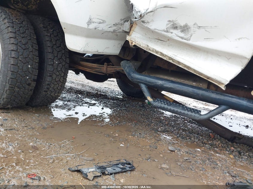 1997 Ford F-350 Xl VIN: 1FTJW35F8VEB24951 Lot: 43567488