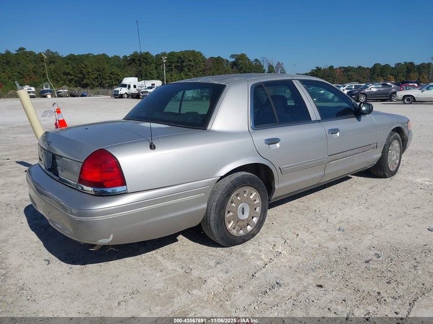2FAFP71W35X175763 2005 FORD CROWN VICTORIA photo no. 4