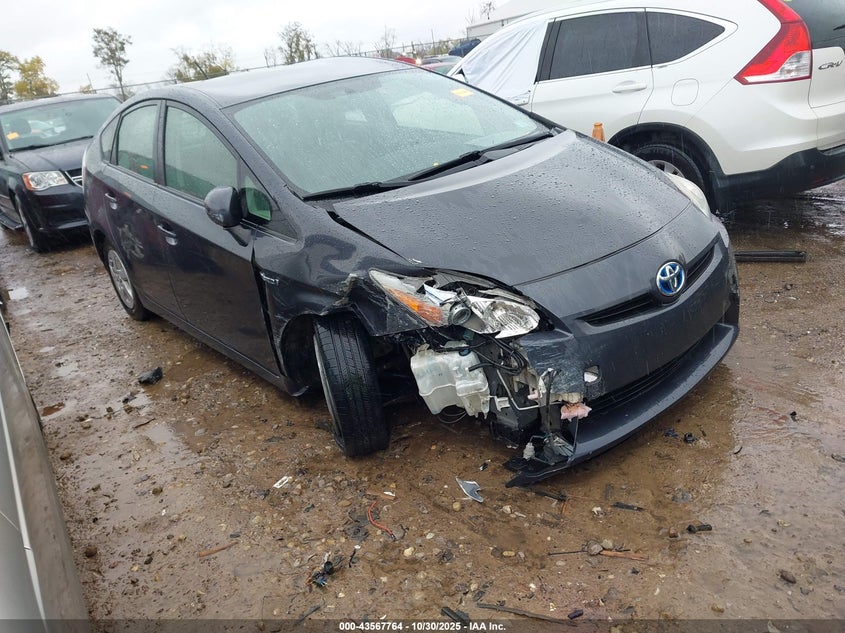 TOYOTA PRIUS THREE