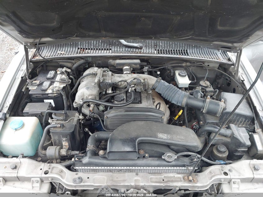 2001 Kia Sportage Ex/Limited VIN: KNDJA723315697749 Lot: 43567790