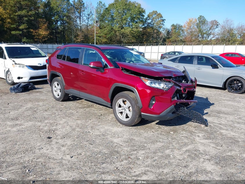 TOYOTA RAV4 XLE