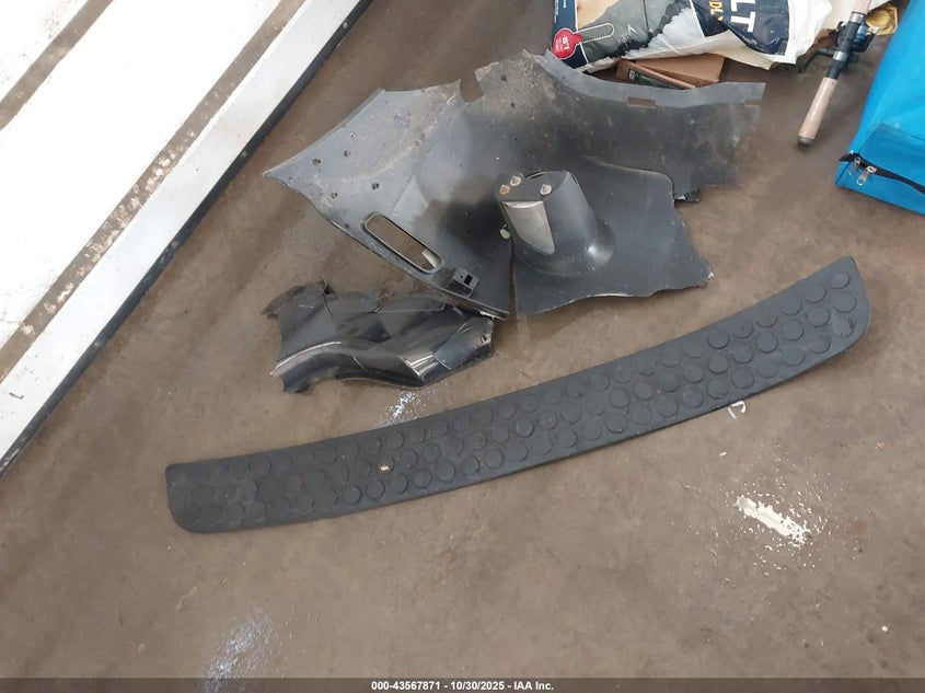 2007 GMC Envoy Denali VIN: 1GKET63M972300993 Lot: 43567871