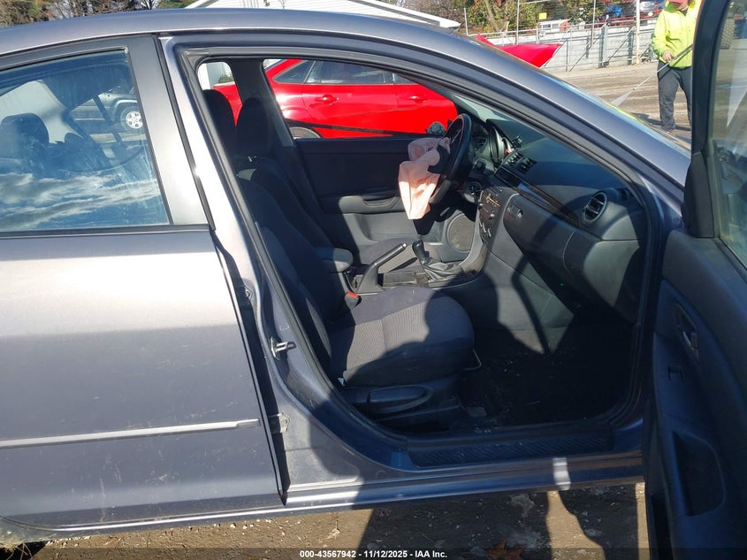 JM1BK12F771639622 2007 MAZDA 3 photo no. 5