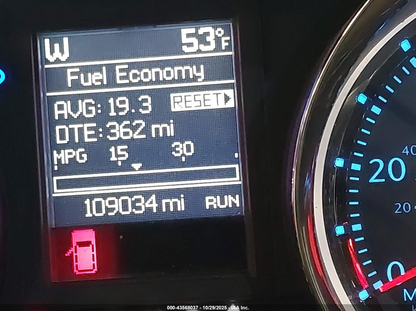 2015 Chrysler Town & Country Touring VIN: 2C4RC1BG6FR753710 Lot: 43568037