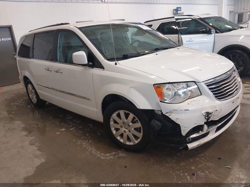 CHRYSLER TOWN & COUNTRY 2015. Lot# 43568037. VIN 2C4RC1BG6FR753710. Photo 1