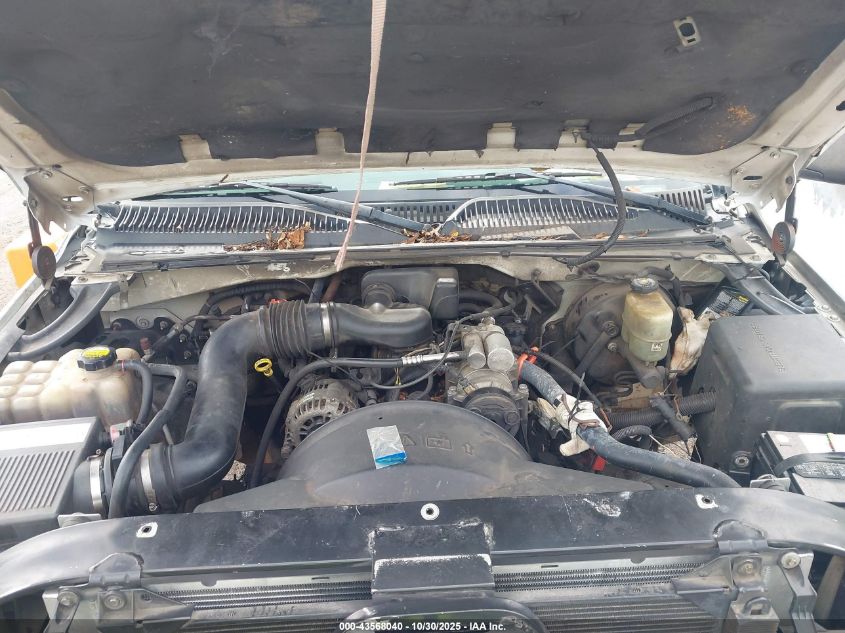 2002 Chevrolet Silverado 1500 VIN: 2GCEC19W521134679 Lot: 43568040