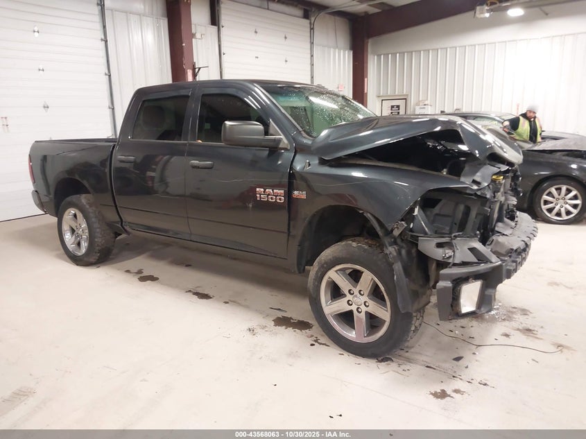 RAM 1500 EXPRESS 4X4 5 7 BOX