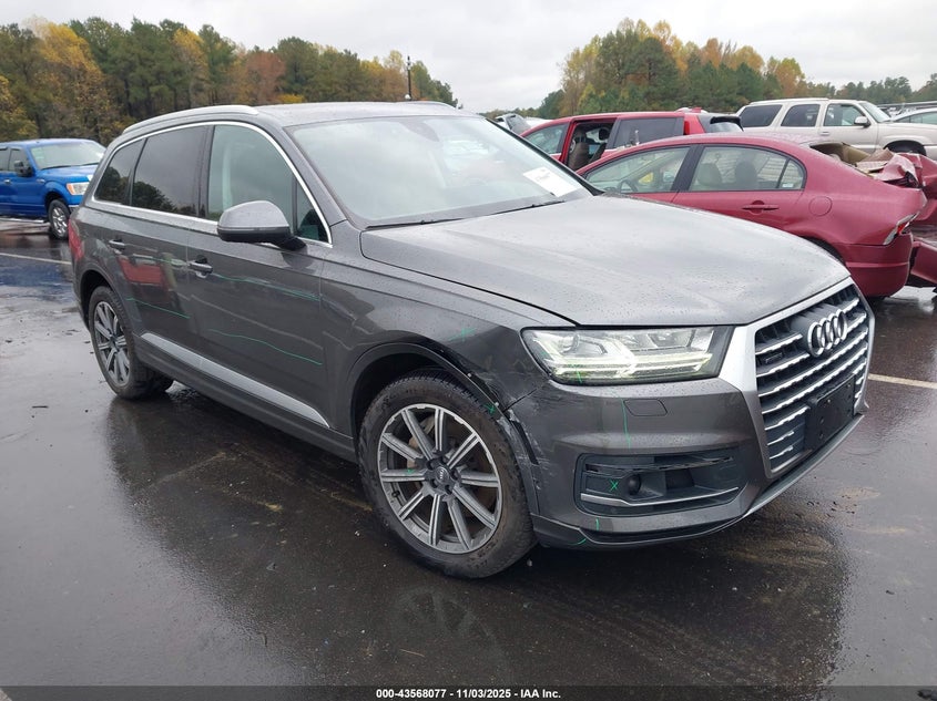 AUDI Q7 55 PREMIUM/55 SE PREMIUM