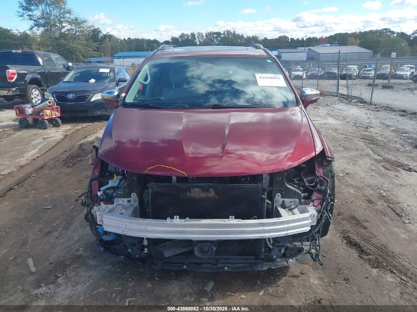 2017 Chrysler Pacifica Limited VIN: 2C4RC1GG4HR811910 Lot: 43568082