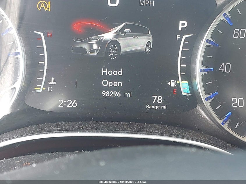 2017 Chrysler Pacifica Limited VIN: 2C4RC1GG4HR811910 Lot: 43568082