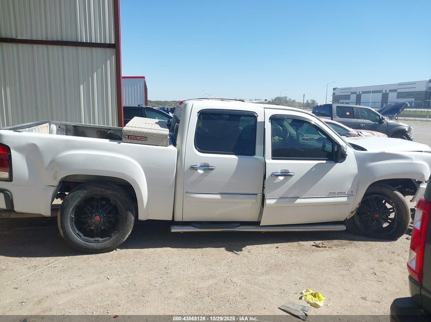 2007 GMC Sierra 1500 Denali VIN: 2GTEK638171622111 Lot: 43568128