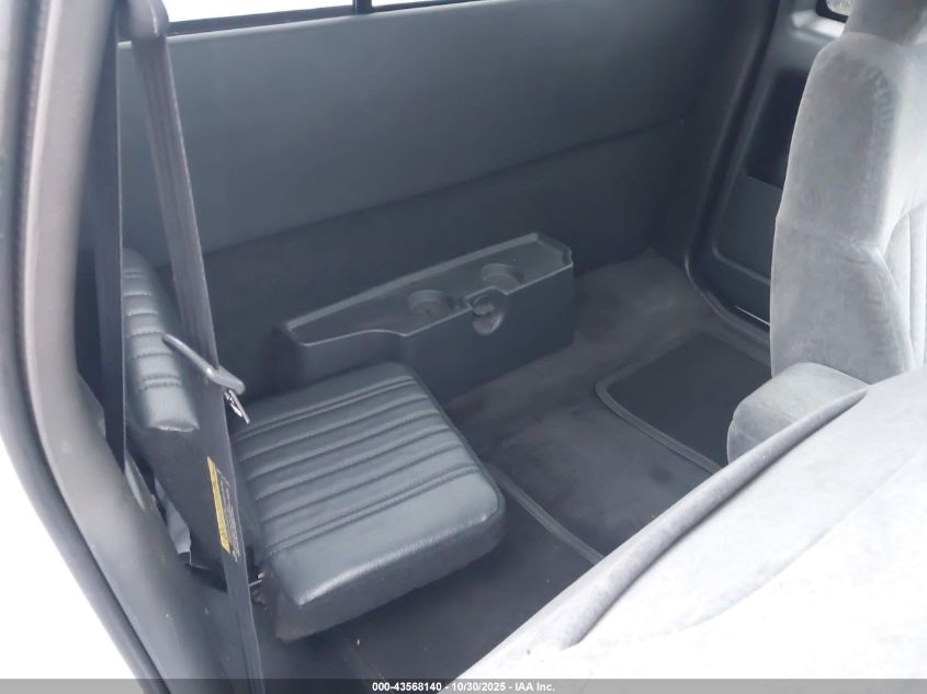 2002 Chevrolet S-10 Ls VIN: 1GCDT19W828115472 Lot: 43568140