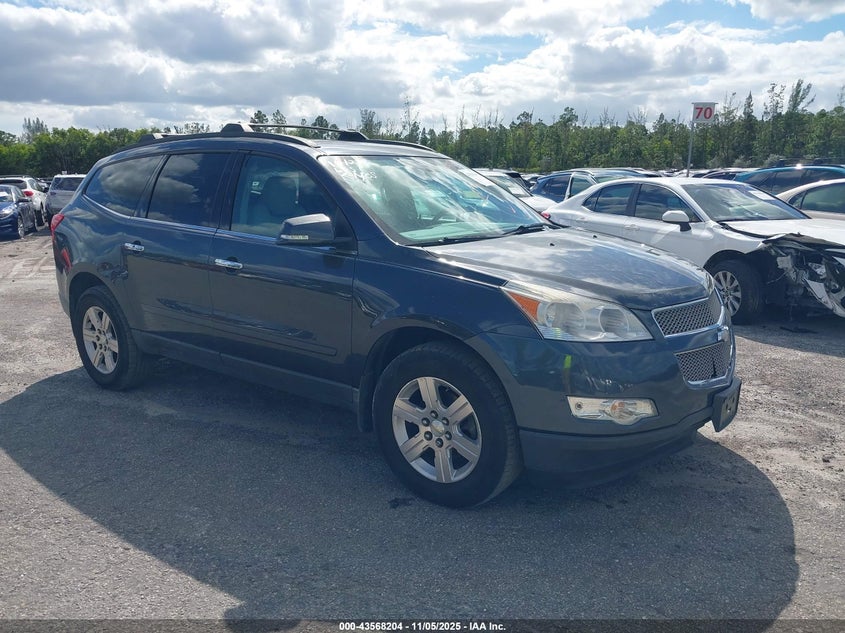 CHEVROLET TRAVERSE 2LT