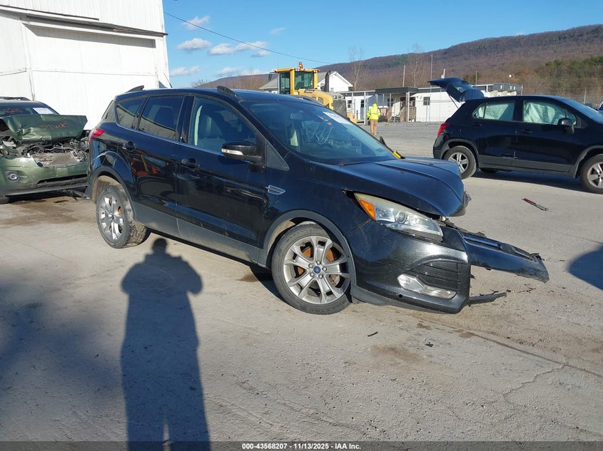 FORD ESCAPE TITANIUM