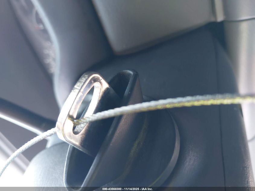 2004 Ford E-250 VIN: 1FTNE24L34HA47473 Lot: 43568300