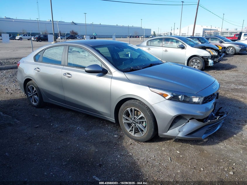2023 Kia Forte Lxs VIN: 3KPF24AD4PE517770 Lot: 43568303