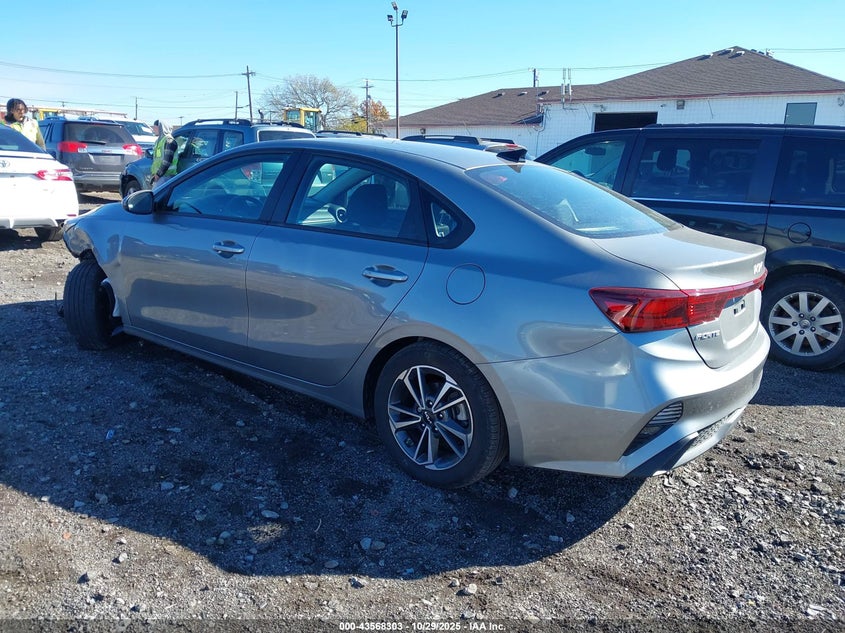 2023 Kia Forte Lxs VIN: 3KPF24AD4PE517770 Lot: 43568303