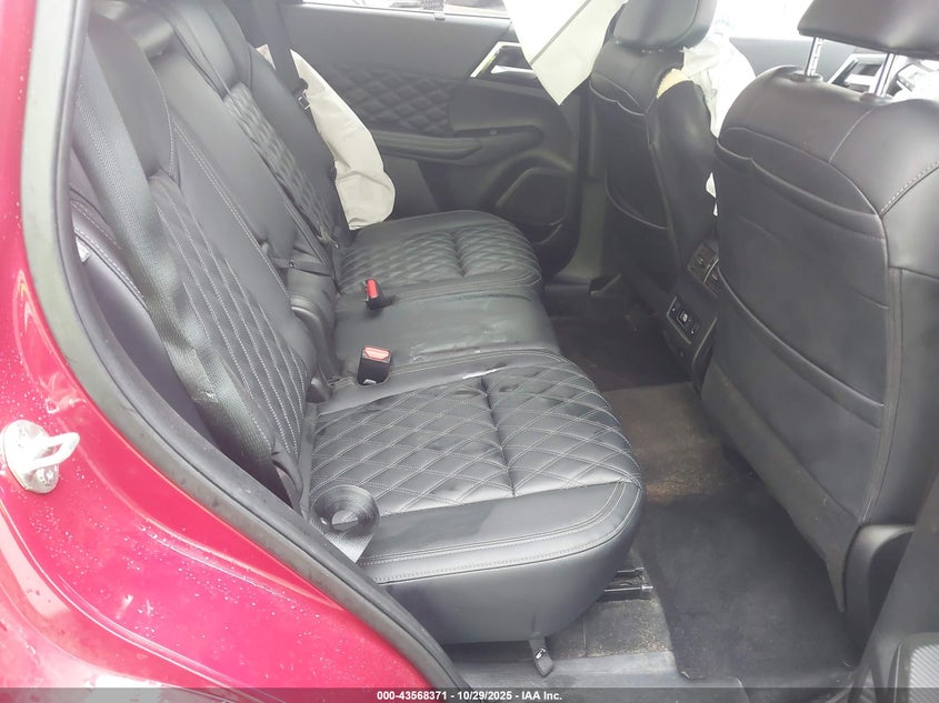 2024 MITSUBISHI OUTLANDER auction photo 8
