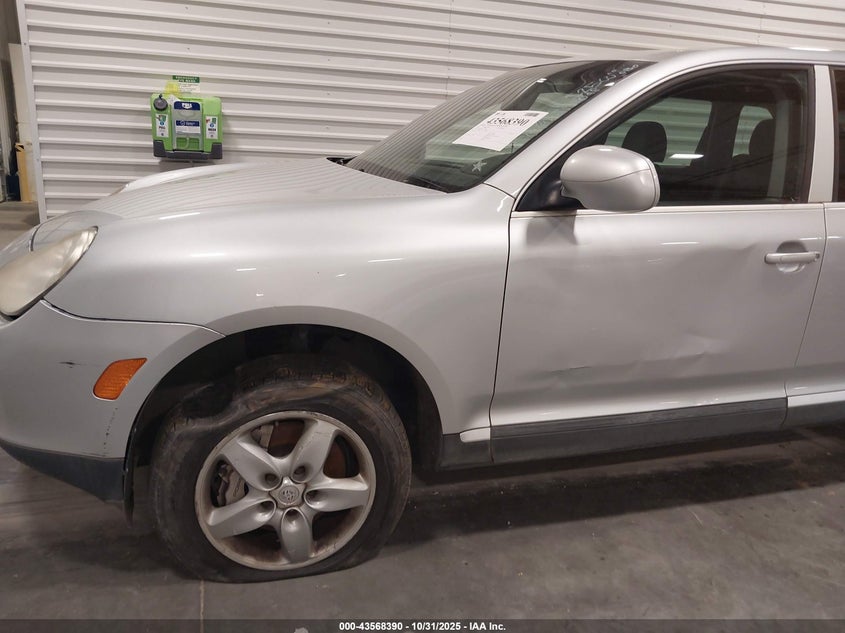 2004 Porsche Cayenne S VIN: WP1AB29P74LA69698 Lot: 43568390
