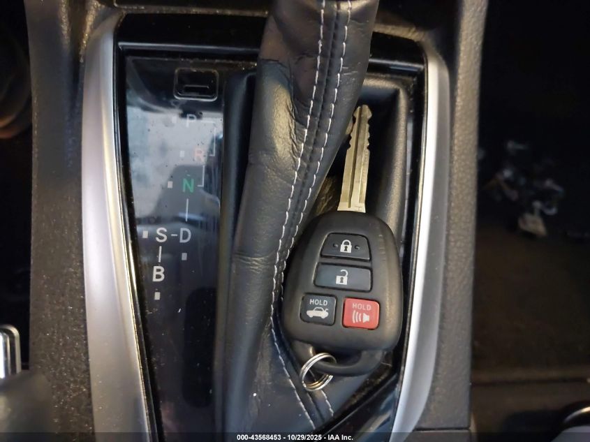 2018 Toyota Corolla Le VIN: 5YFBURHE2JP855274 Lot: 43568453